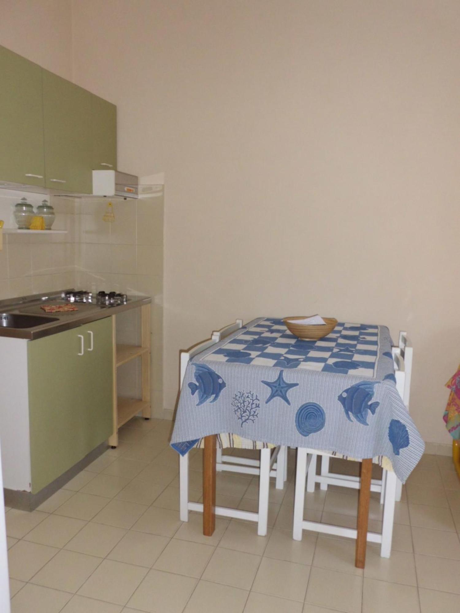 Appartamenti Teulada Di Laura Exterior foto