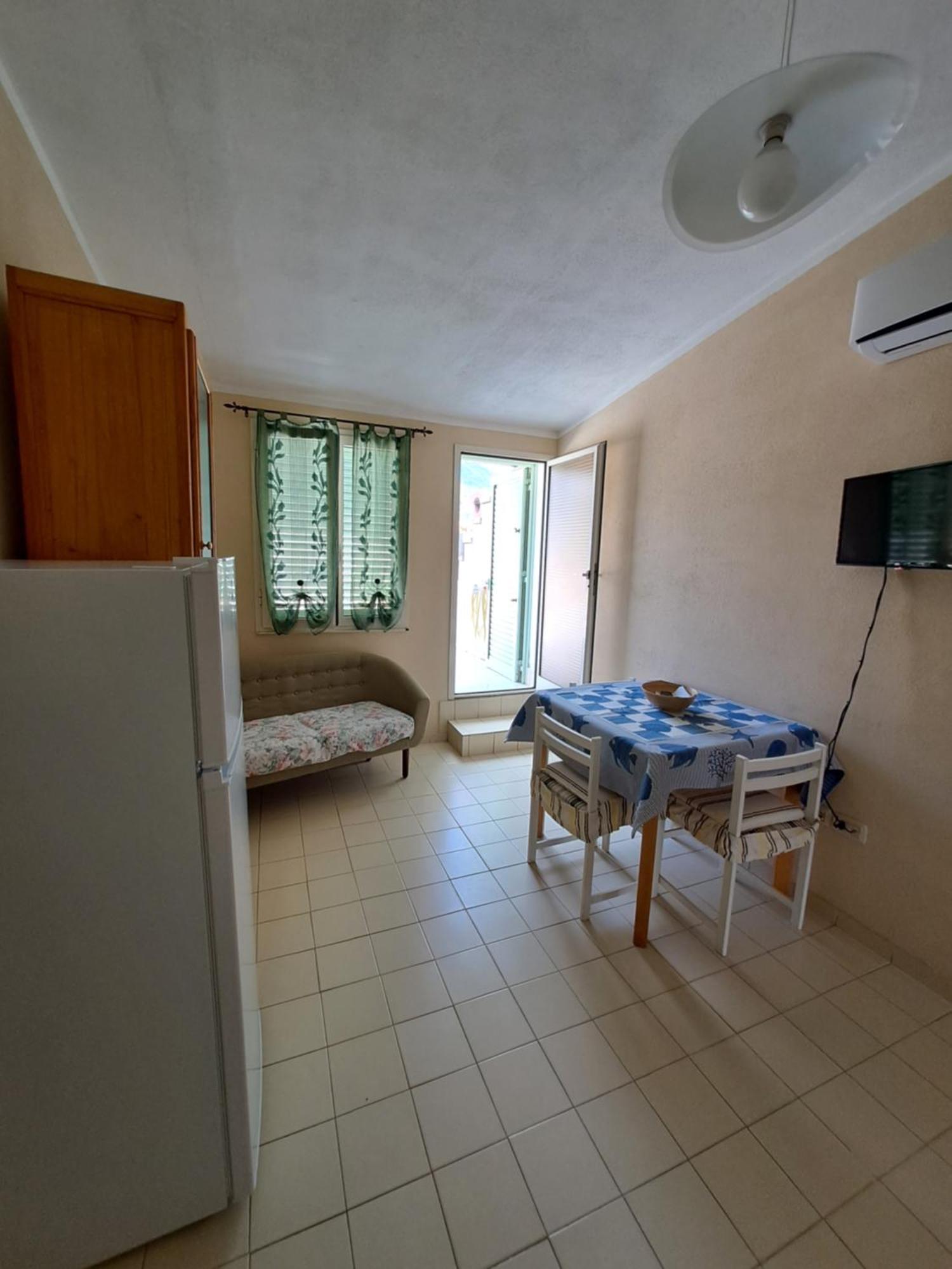 Appartamenti Teulada Di Laura Habitación foto